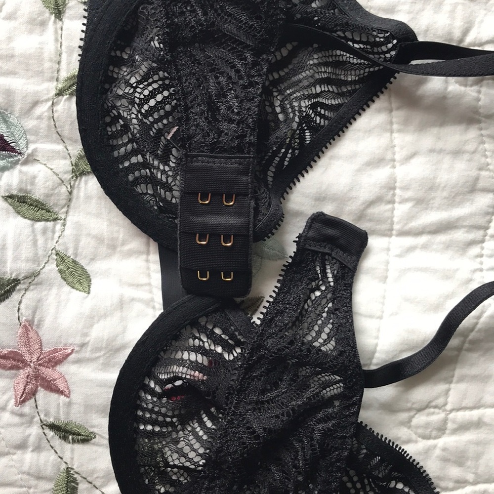 Bra - Picture 3 of 3